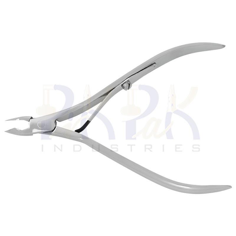 Cuticle Nippers & Cutters